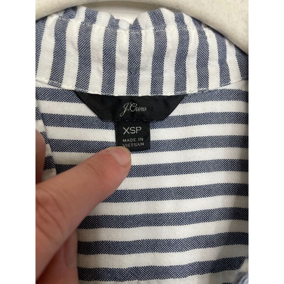 J.Crew XS Chambray Stripe Button Up Shirt Short Sleeve V-Neck Cotton Classicore - Picture 10 of 15